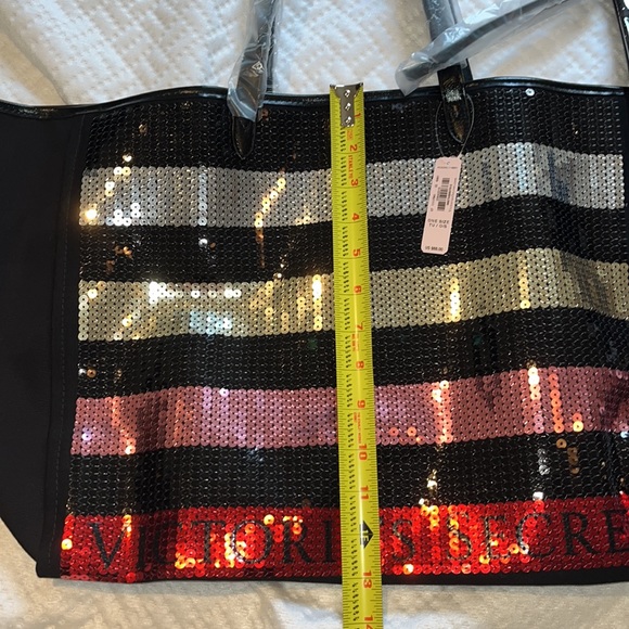 NWT Victoria’s Secret large sequin tote bag with matching accessory bag - Picture 7 of 13